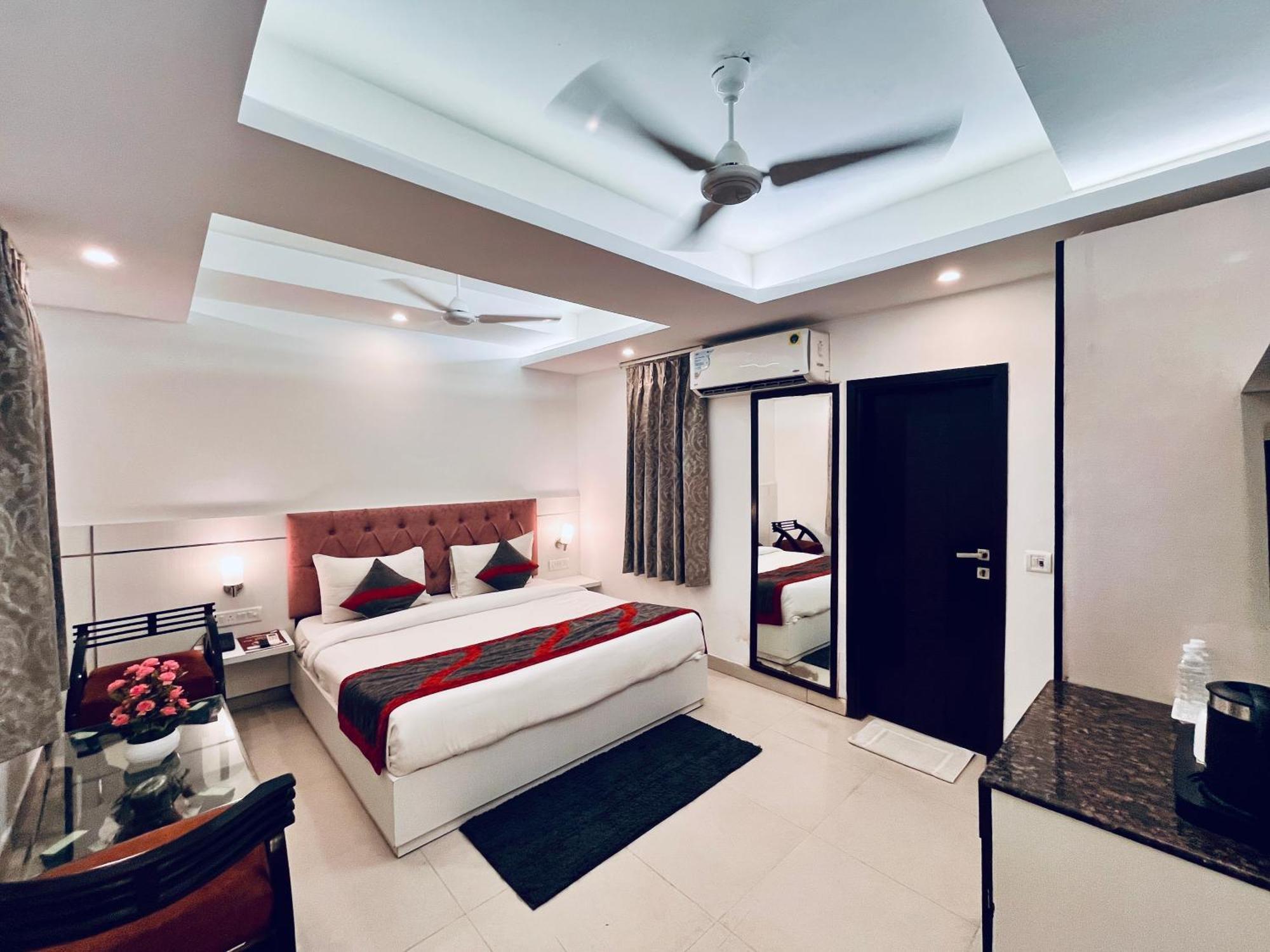 Hotel The Gold Inn - Karol Bagh Delhi Exterior foto
