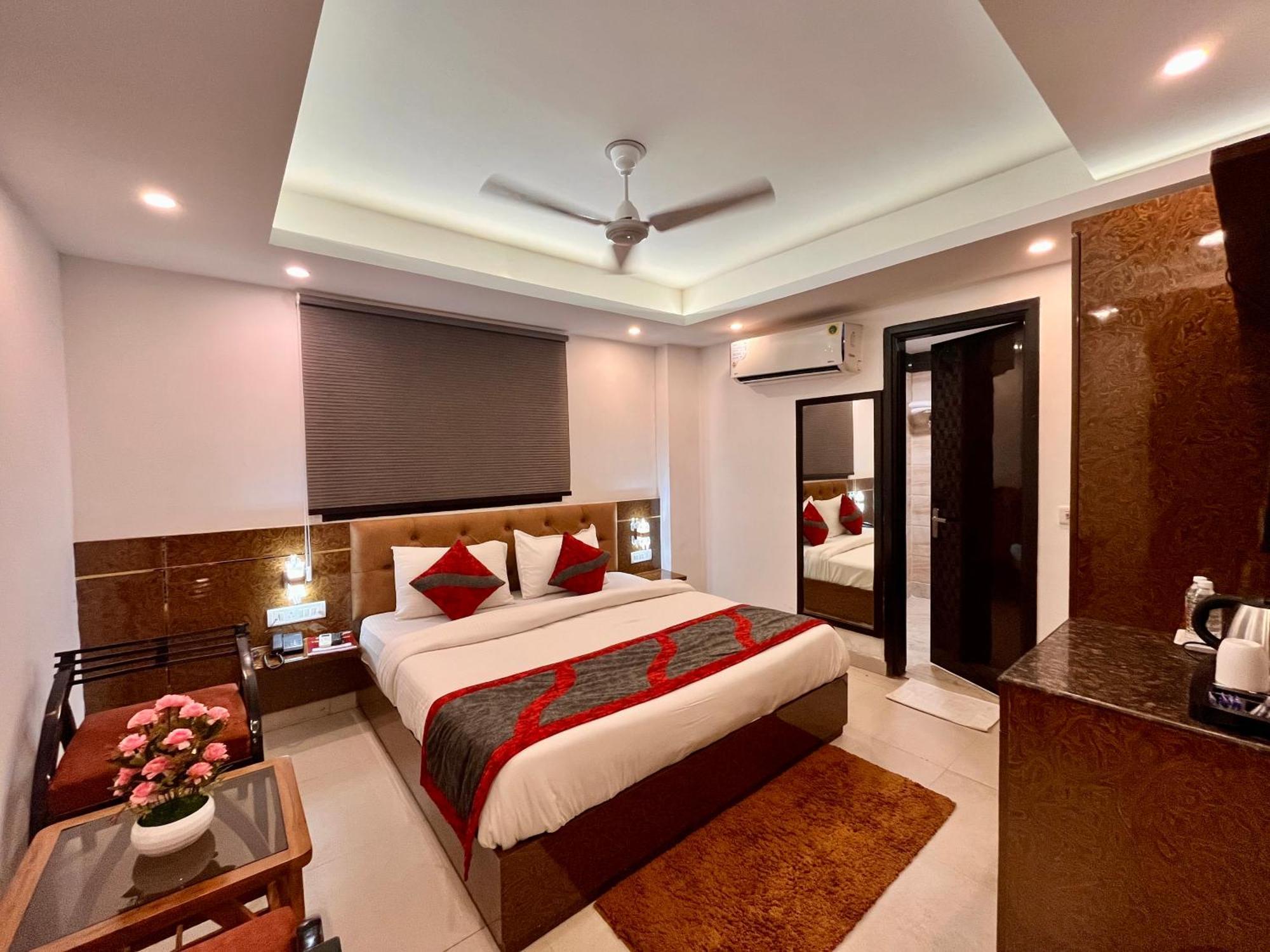 Hotel The Gold Inn - Karol Bagh Delhi Exterior foto